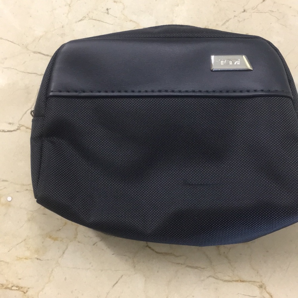 Tunic for Delta toiletries bag